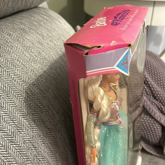 🩵 SALE 🩵 Vintage Barbie as Rapunzel - Picture 6 of 13